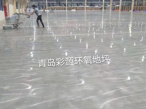 环氧地坪漆的附着力与抗裂性能分析